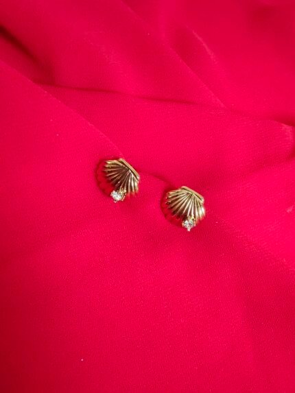 Scallop Shell Studs