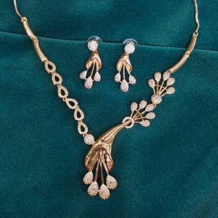 Janki AD Necklace